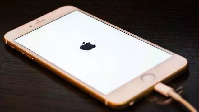 2024新澳门正版免费正题,灵活解析执行_iPhone89.968